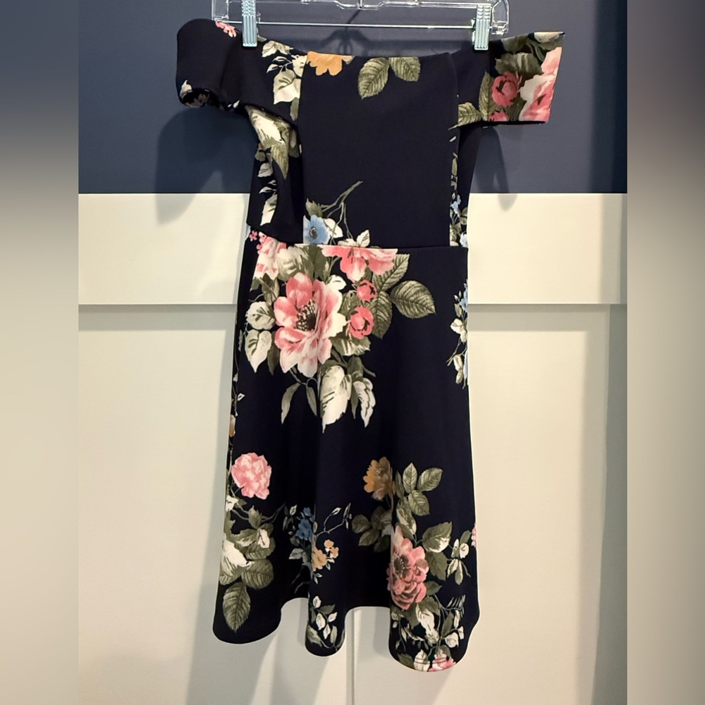 Aqua from Bloomingdale’s Navy Off-Shoulder Floral Mini Dress Size S EUC
